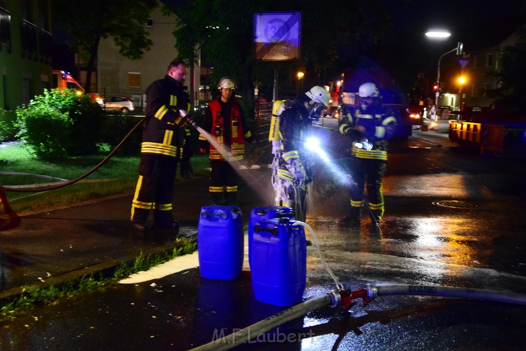 Grossfeuer Einfamilienhaus Siegburg Muehlengrabenstr P0517.JPG - Miklos Laubert